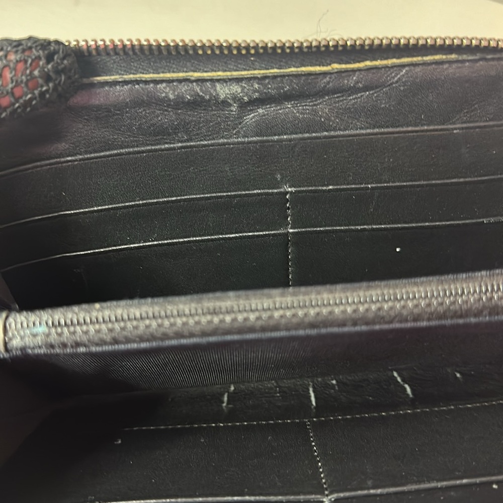 Chanel Black Patent Leather Quilted Zip Around Wallet - Picture 10 of 16